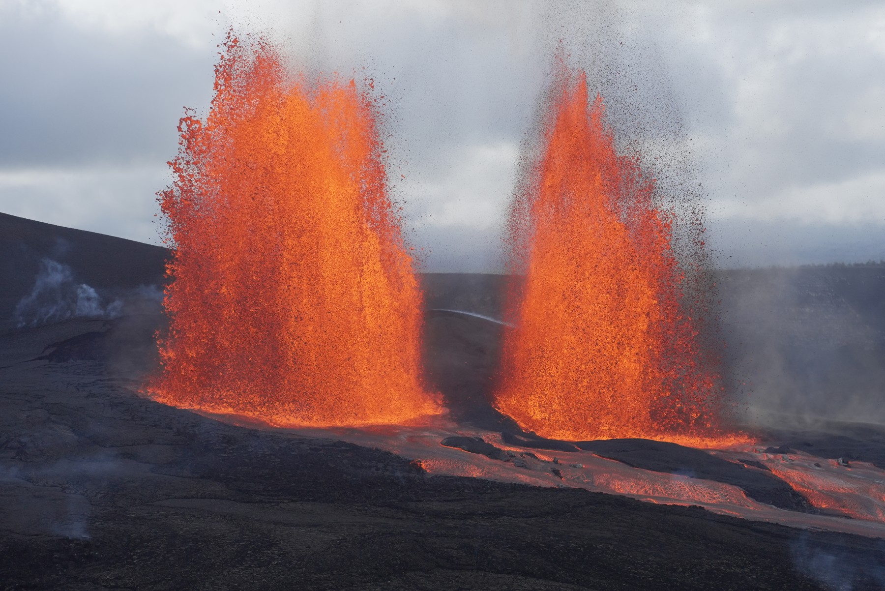 Dual lava fountains during episode 43, March 10, 2026